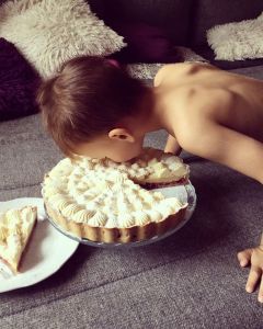 almas-szilvas-pite-cukraszkremmel-tortaiksola-1 (9)